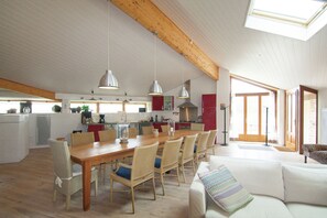 Interior - Holiday Home in Roussines with Private Pool (Roussines)
