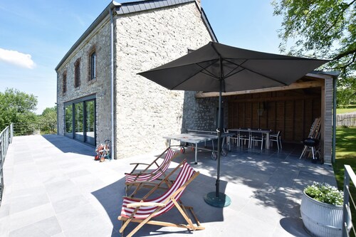Maison à Humain avec BBQ et Vue Nature
