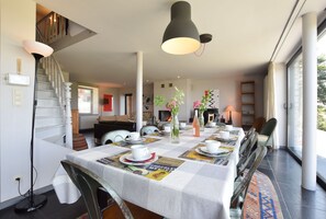 تناول الطعام