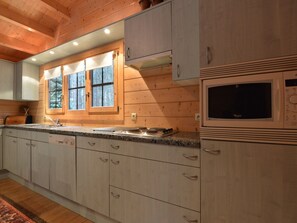 Refrigerador, microondas, lavavajillas, freezer