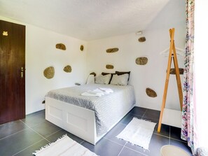 5 bedrooms, WiFi