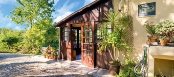 Gîte avec piscine partagée