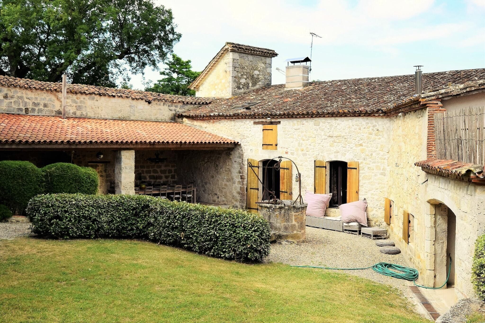 Exterior casa de vacaciones [verano]