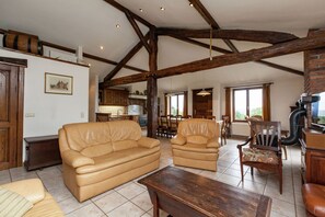 Télévision, chaîne hi-fi