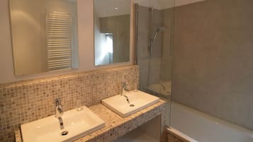 Ensemble douche/baignoire