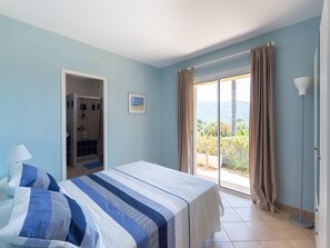 3 bedrooms, iron/ironing board, WiFi