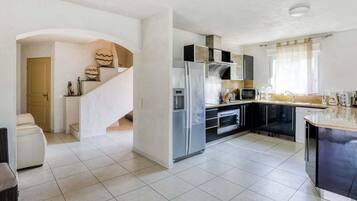 Microwave, oven, dishwasher, highchair