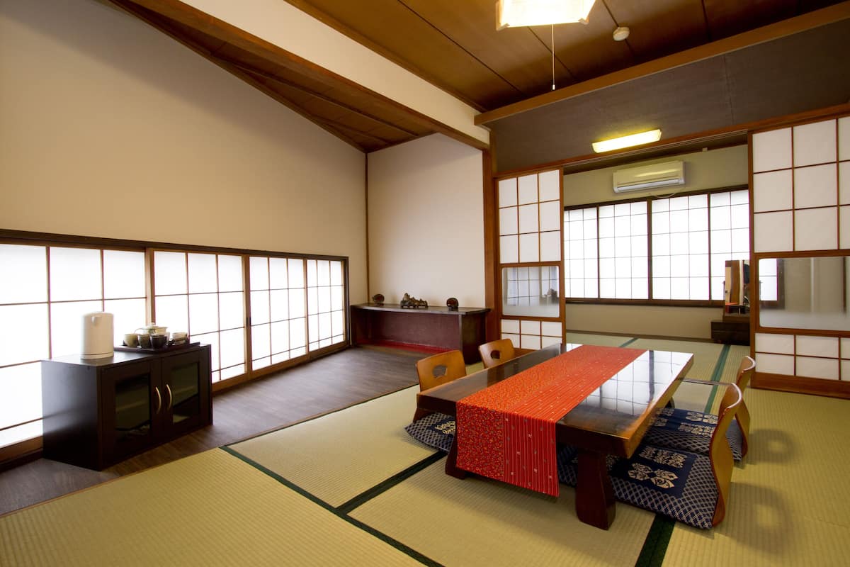 ห้องทราดิชันนัล (Japanese, for Family, Shared Bathroom) | โต๊ะทำงาน, Wi-Fi ฟรี, ผ้าปูที่นอน