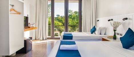 Superior Double Room, Mountain View | Bed sheets