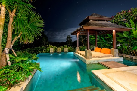 Outdoor pool, sun loungers