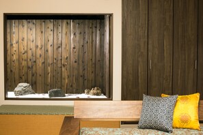 Premium Townhome | Interior detail - Resi Stay Yasaka-No-To (Kyoto)