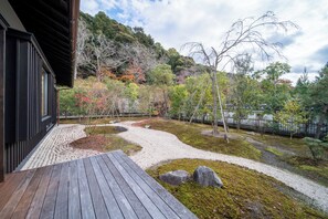 Kan-un-an | Balcony view