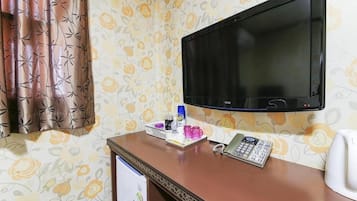 Schreibtisch, schallisolierte Zimmer, kostenloses WLAN, Bettwäsche