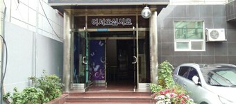 Motel Sangmu Gwangju