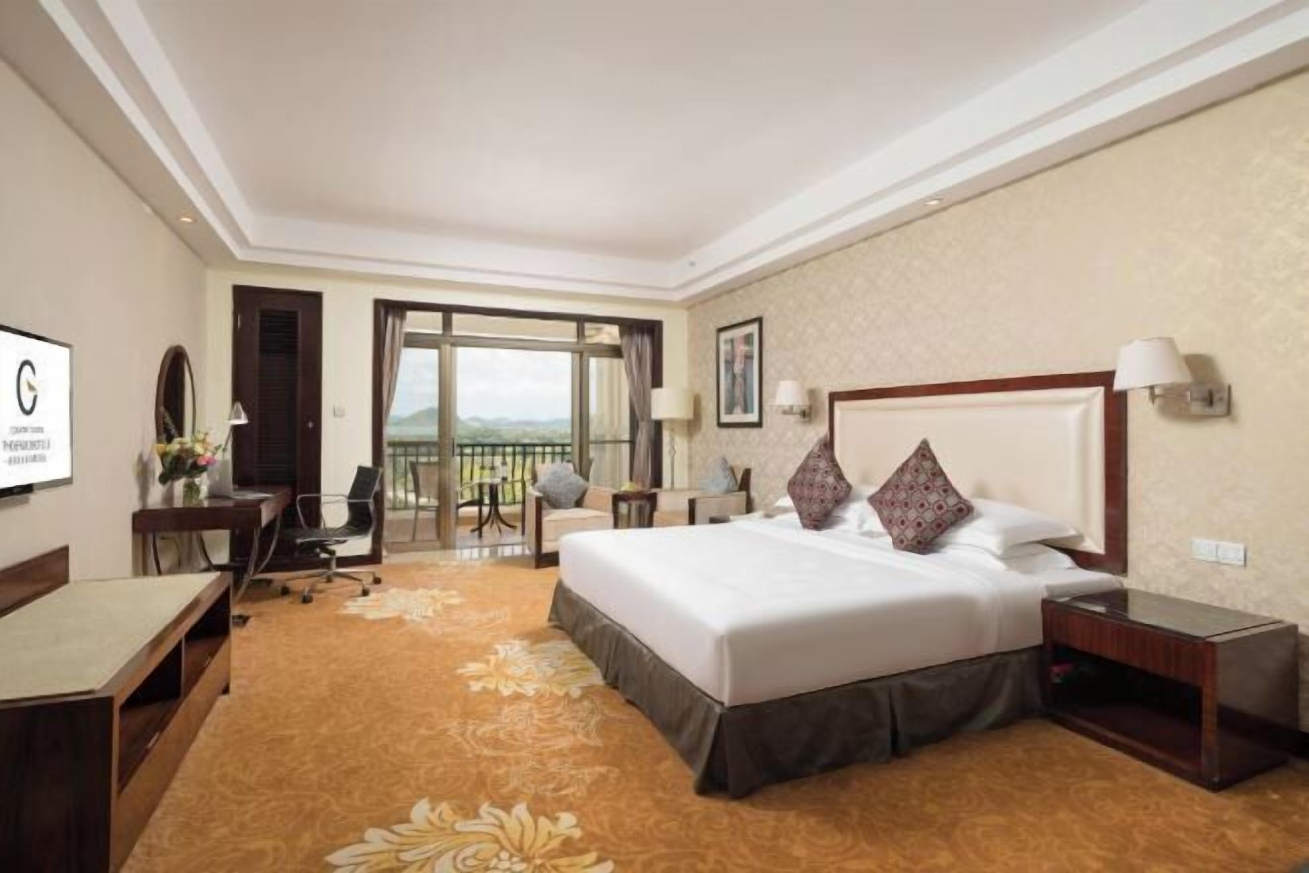 Minibar, in-room safe, desk, blackout drapes