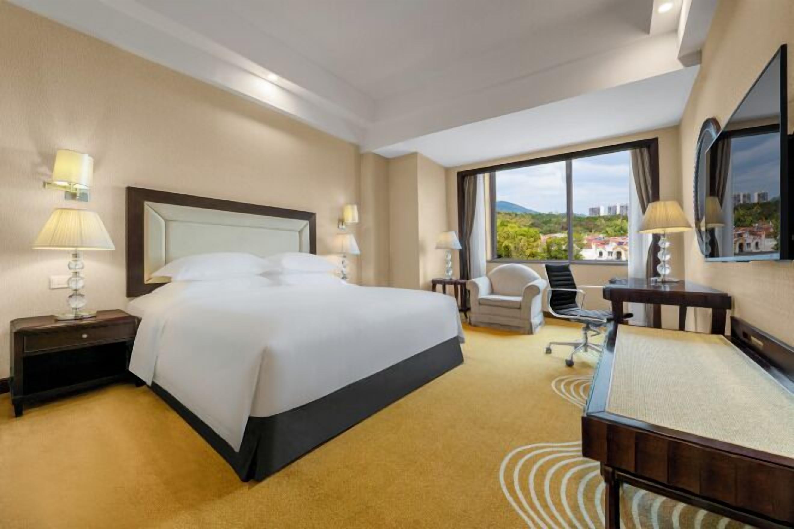 Minibar, in-room safe, desk, blackout drapes