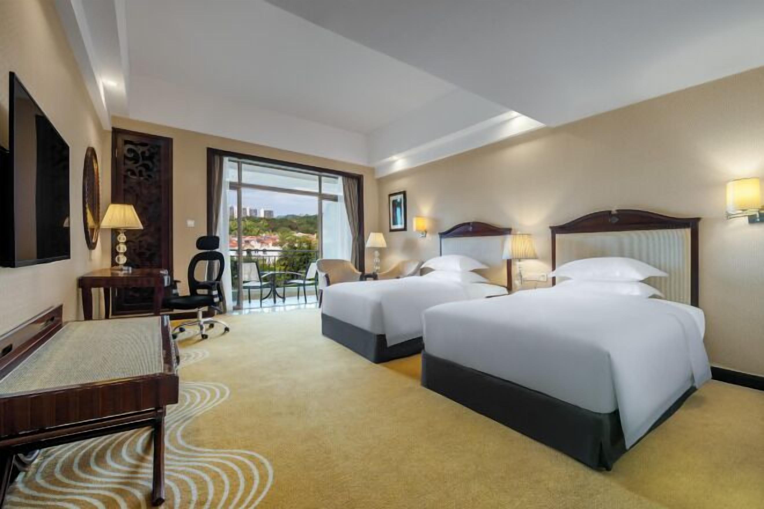 Minibar, in-room safe, desk, blackout drapes