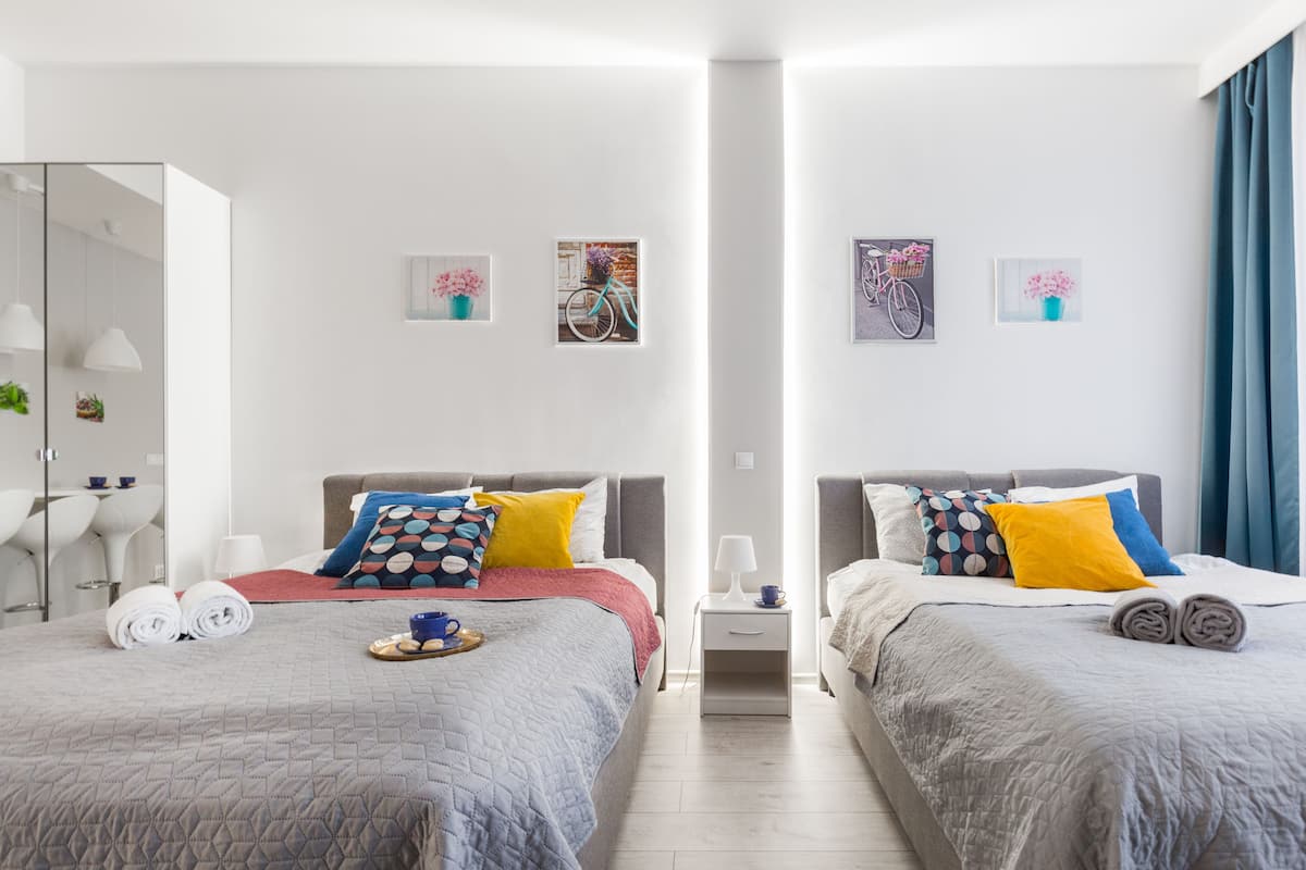 Familie studio, meerdere bedden | 2 slaapkamers, luxe beddengoed, individueel gedecoreerd