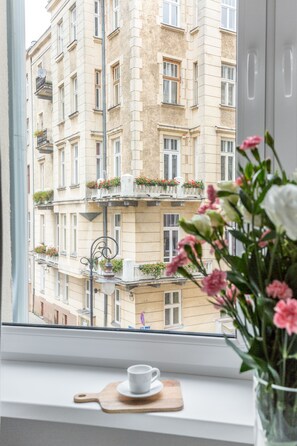 Design Studio Suite, 1 Double Bed with Sofa bed, Kitchen | View from room - Palm Aparts Warsaw (Warsaw)