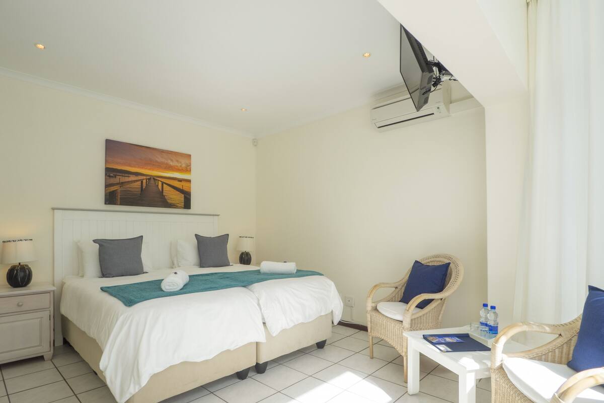 Standard Double Room | In-room safe