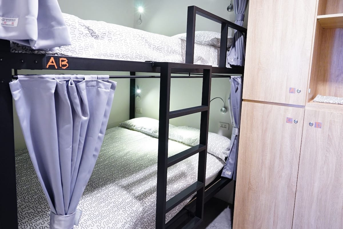 Dormitorio condiviso, per sole donne | Materassi a doppio strato, minibar, tende oscuranti, insonorizzazione