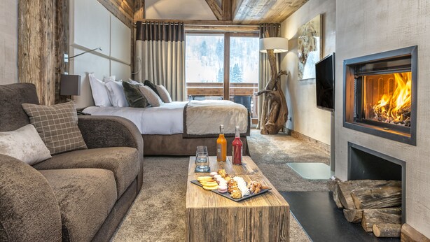 Suite – junior (Alpine) | Sengetøy av topp kvalitet, minibar, safe på rommet og lydisolert