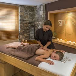Couples treatment rooms, body treatments, hot stone massages