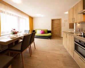 Comfort Apartment, 2 Bedrooms, Balcony, Mountain View (Söldenkogel, plus 30€ cleaning fee) | Living area | Flat-screen TV