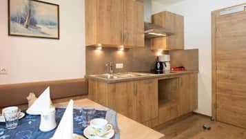 Comfort Apartment, 1 Bedroom, Mountain View (Brunnenkogel, plus 30€ cleaning fee) | Private kitchenette