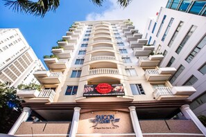 Front of property - Saigon Court Serviced Apartment (Ho Chi Minh City)