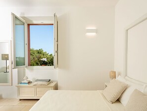 Suite | Minibar, in-room safe, desk, soundproofing - Masseria Mongiò dell'Elefante (Otranto)