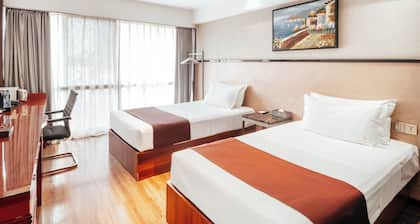 Swiss Lenana Mount Hotel