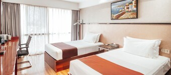 Swiss Lenana Mount Hotel