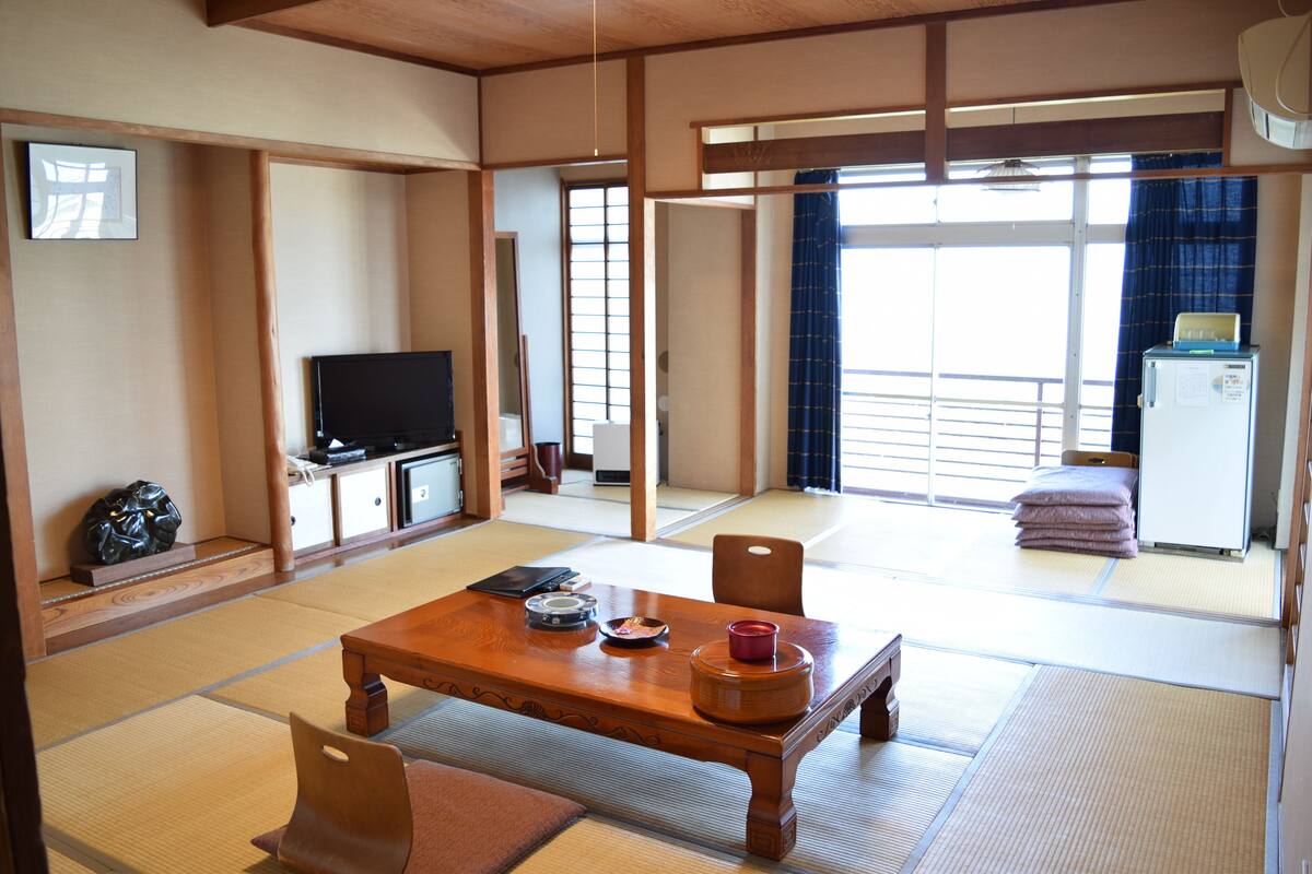 傳統客房, 共用浴室 (Japanese Style) | 客房內保險箱