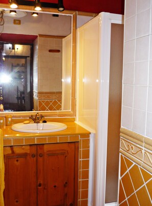 Maison, 1 chambre | Salle de bain