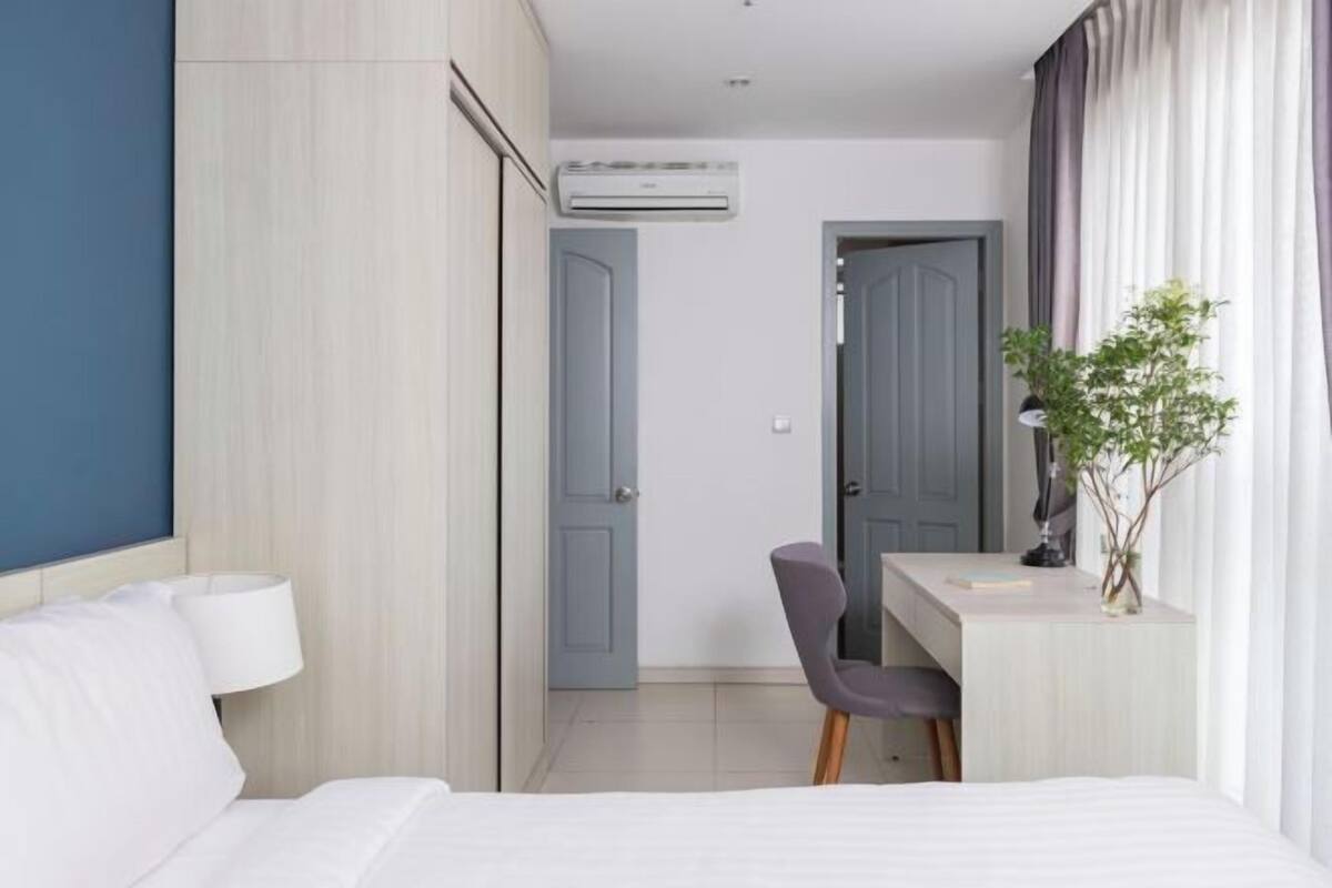 In-room safe, desk, laptop workspace, blackout drapes