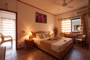 Standard Apartment, 1 Double Bed, Garden View, Garden Area - Orchid Self Catering Apartment (La Digue)