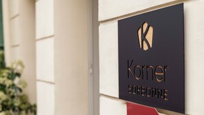 Front of property - Korner Sorbonne (Paris)