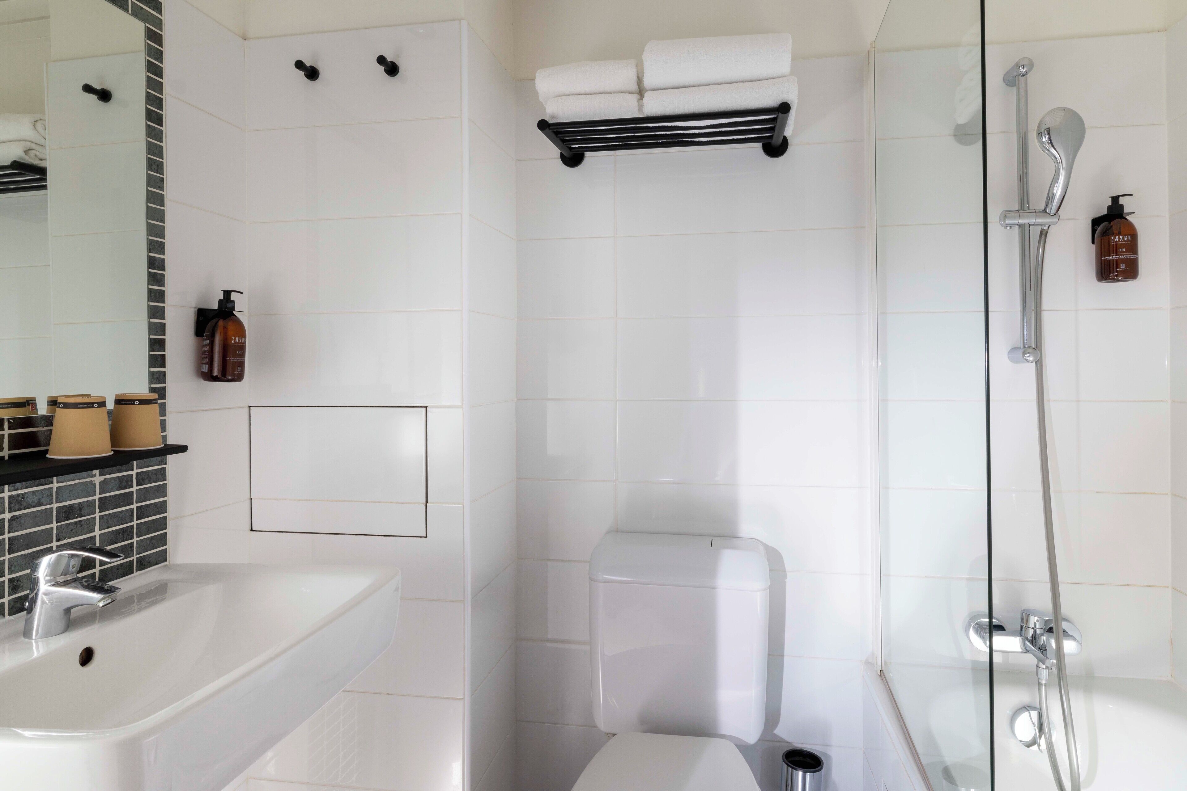double room | bathroom | free toiletries, hair dryer, towels