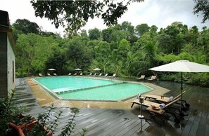2 outdoor pools, open 8:00 AM to 6:00 PM, free cabanas, sun loungers - Vythiri Village (Vythiri)