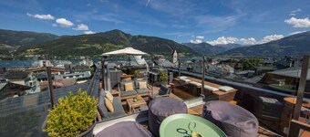 TWO TIMEZ - Boutique Hotel