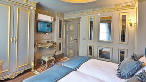 Luxury Suite, 2 Bedrooms, 2 Bathrooms | Exterior - Real King Residence  (Yomra)