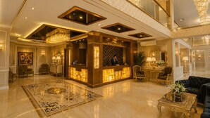 Reception - Real King Residence  (Yomra)