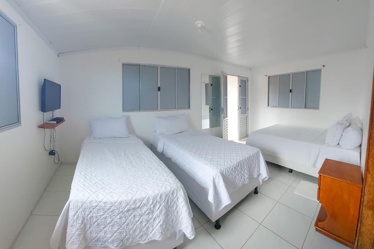 Quadruple Room | Minibar, free WiFi