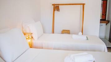 Quarto triplo | Frigobar, Wi-Fi de cortesia