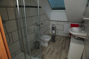 Shower, towels