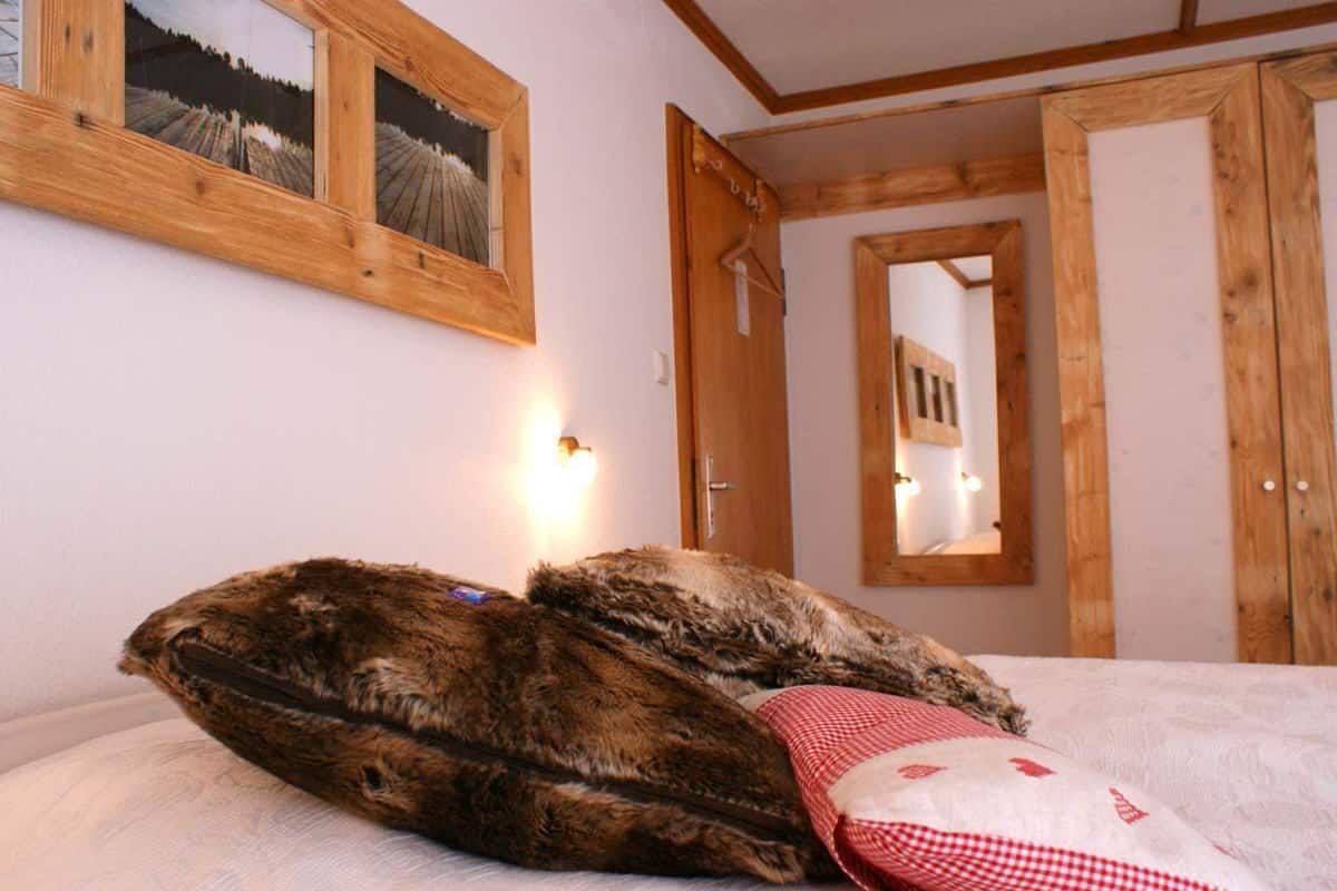 Kamar Keluarga, 2 kamar tidur | Seprai premium, minibar, brankas, dan meja kerja