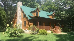 Exterior - Our Cabin (Scottsville)
