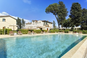 3 outdoor pools, pool umbrellas, sun loungers - Villa Le Calvane (Montespertoli)