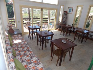 Free daily buffet breakfast  - Pousada Solar dos Navegantes (Buzios)